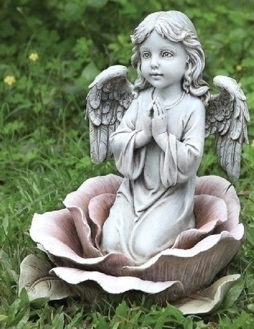 child angel praying.jpg